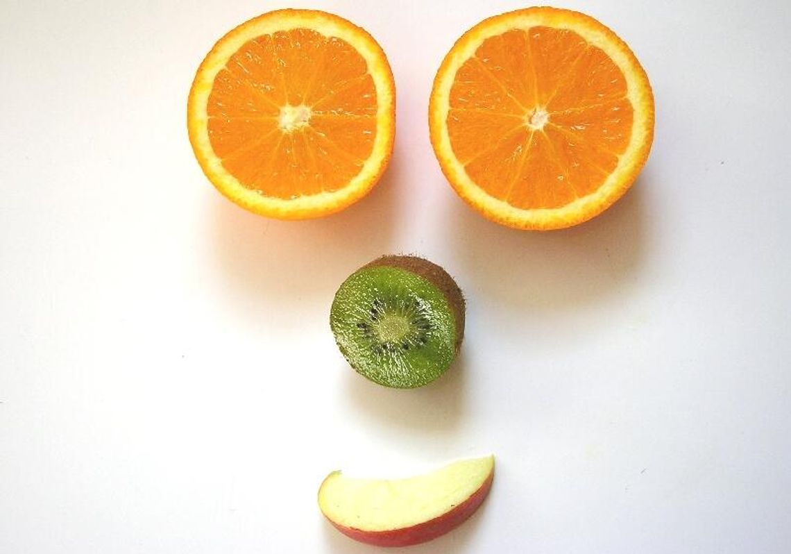 Coraz więcej owoców w szkole Coraz więcej owoców w szkole