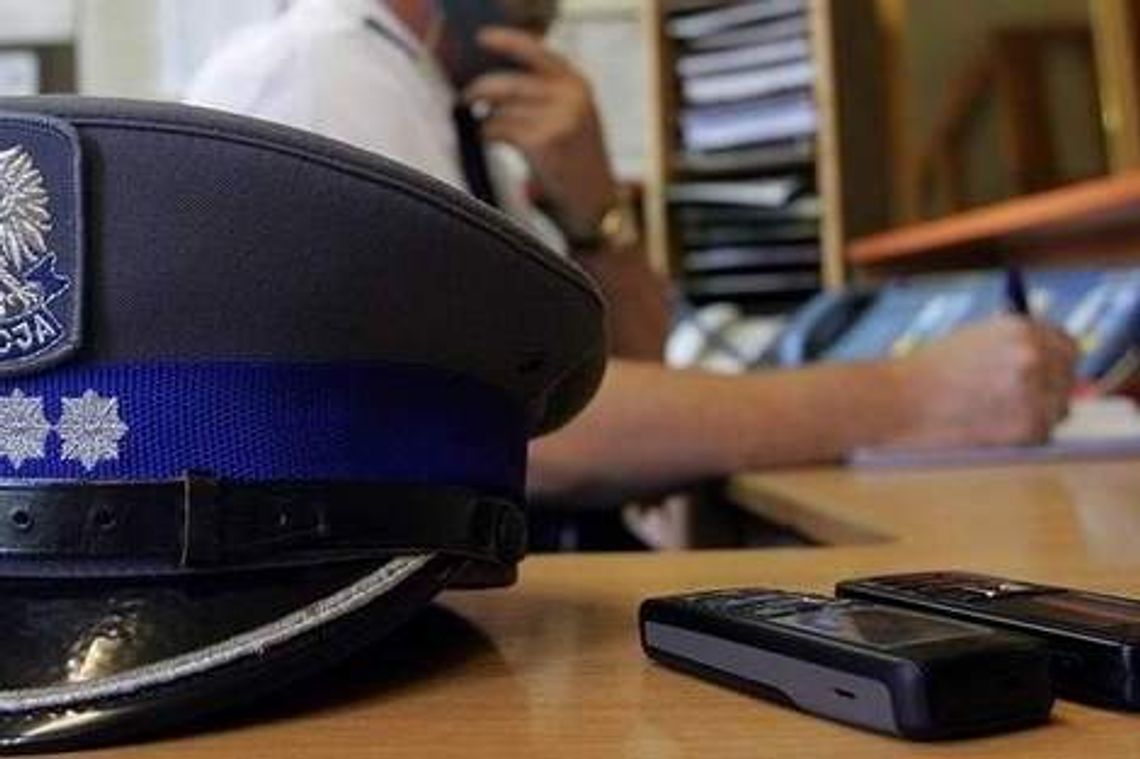 Córka wezwała pomoc. Policjanci uratowali jej mamę