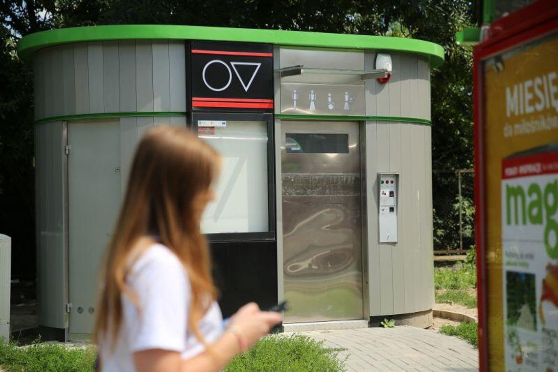 Coś śmierdzi w przetargu na sprzątanie toalet Coś śmierdzi w przetargu na sprzątanie toalet