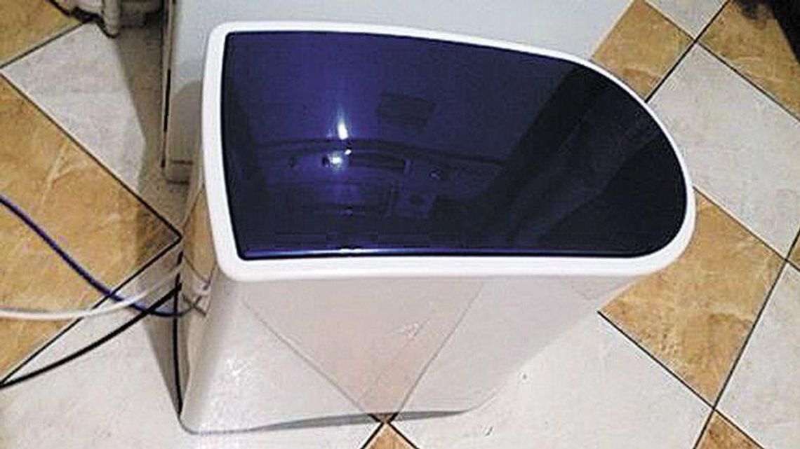 "Cudowny" filtr do wody za 5 tys. zł. Czytelniczka: Moi rodzice dali się naciągnąć "Cudowny" filtr do wody za 5 tys. zł. Czytelniczka: Moi rodzice dali się naciągnąć