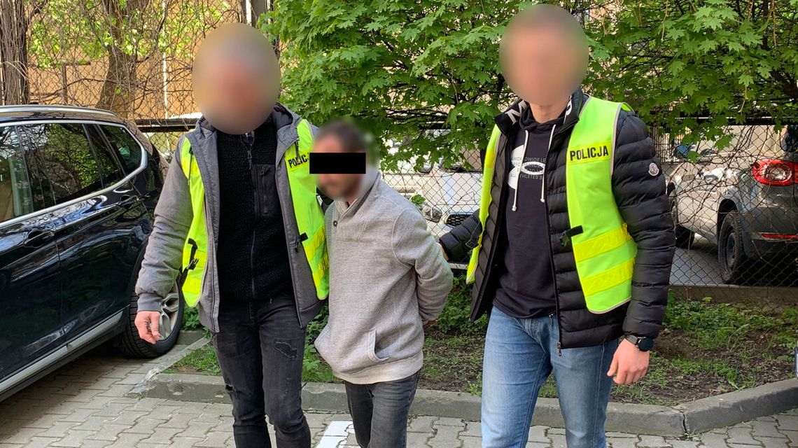 Cwani oszuści. Ich celem były wypożyczalnie samochodów. Zdjęcia