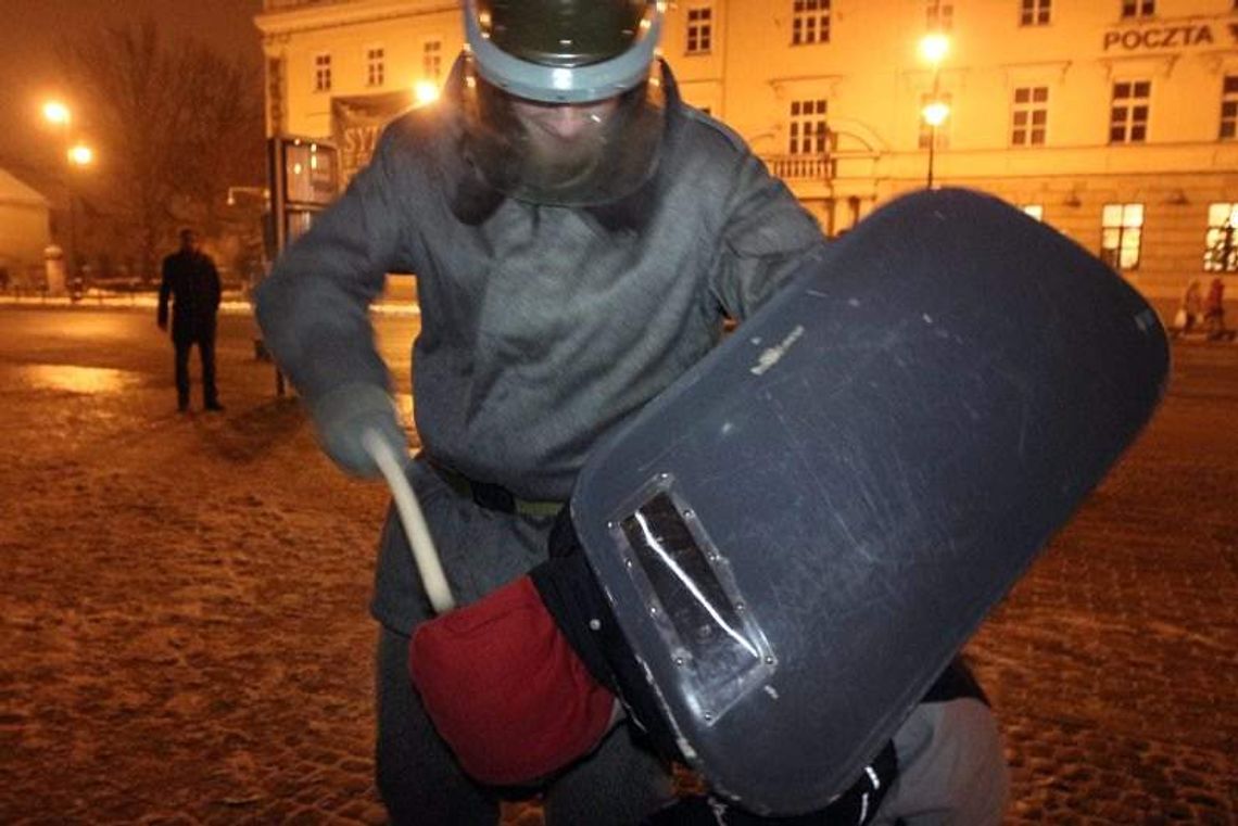 Ćwiczyli przed inscenizacją starć z ZOMO (zdjęcia)