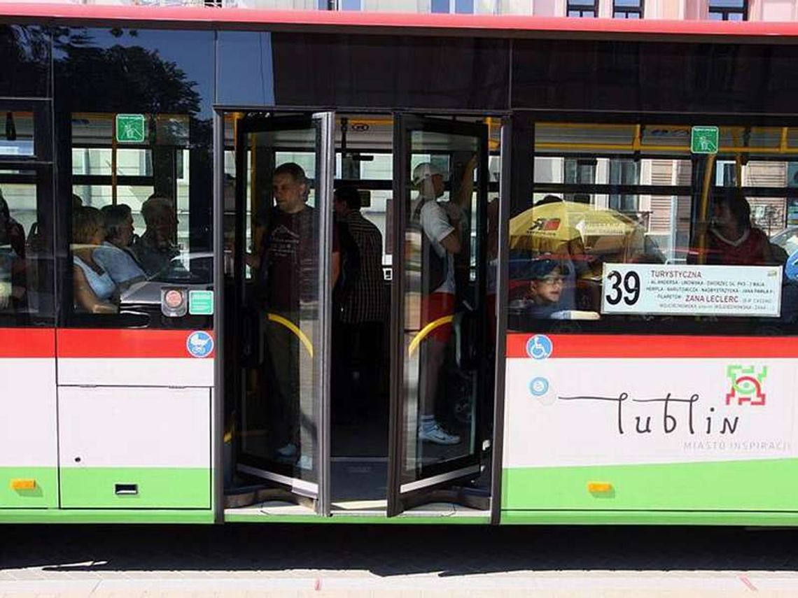 Cyrk z rozkładem jazdy autobusów w Boże Ciało Cyrk z rozkładem jazdy autobusów w Boże Ciało