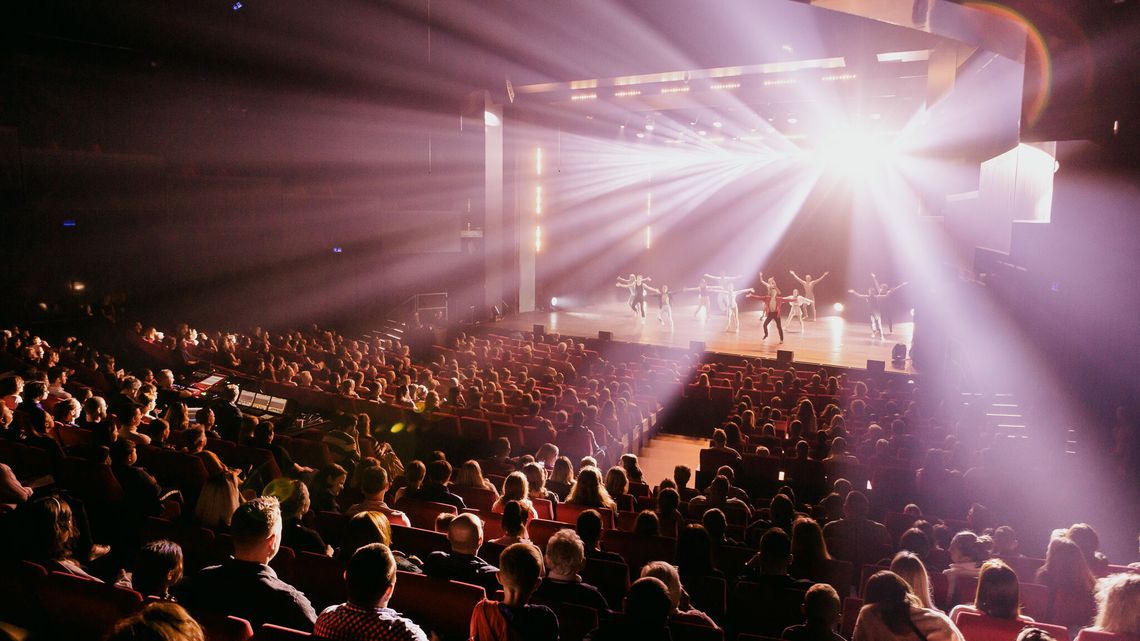 Cyrkulacje mają już 10 lat! W sobotę startuje popularny cyrkowy festiwal Cyrkulacje mają już 10 lat! W sobotę startuje popularny cyrkowy festiwal