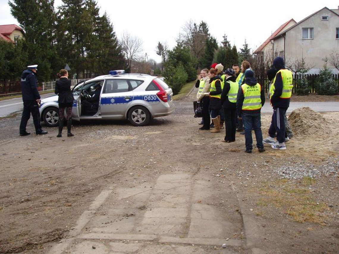 Cytryna zamiast mandatu. Uczniowie przekonywali do bezpiecznej jazdy