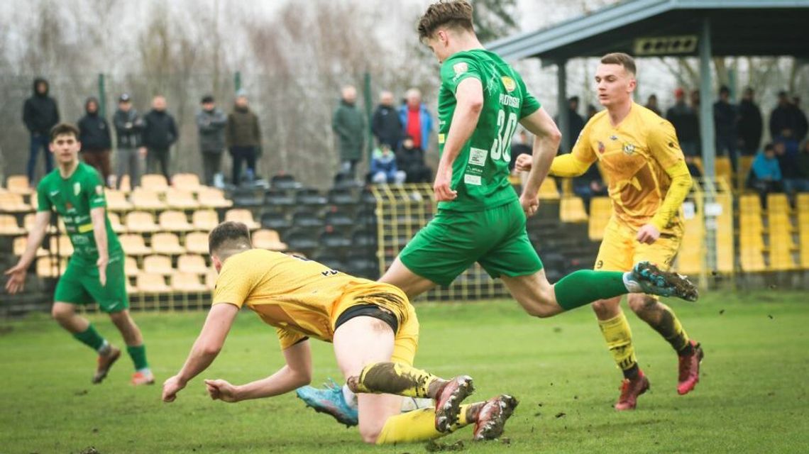 Czarni Połaniec – Podlasie Biała Podlaska 2:1. Piłka to gra momentów