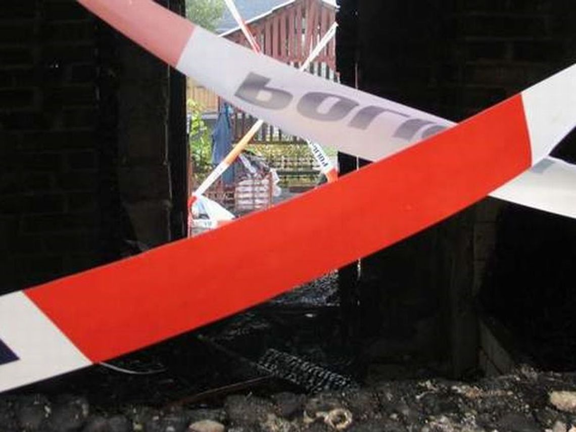 Czeberaki: Polał się benzyną i spalił razem z dachem domu Czeberaki: Polał się benzyną i spalił razem z dachem domu