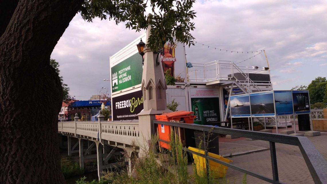 Część kontenera na Moście Kultury musi zniknąć. Nie było zgody konserwatora