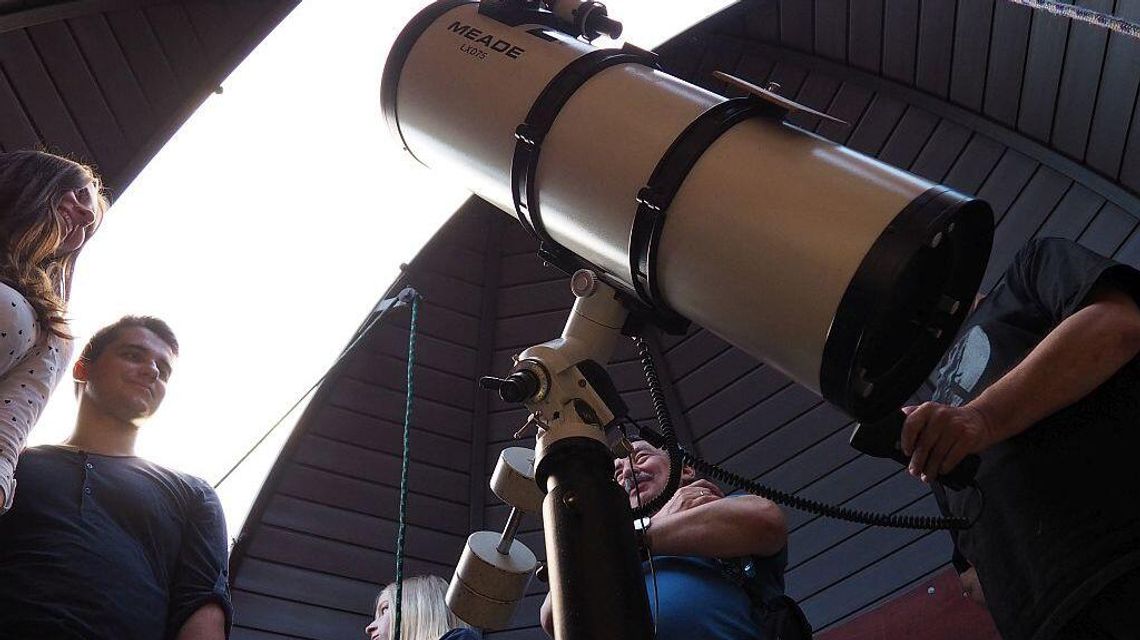 Częściowe zaćmienie Księżyca. Naturalnego satelitę Ziemi można obserwować w Urzędowie Częściowe zaćmienie Księżyca. Naturalnego satelitę Ziemi można obserwować w Urzędowie