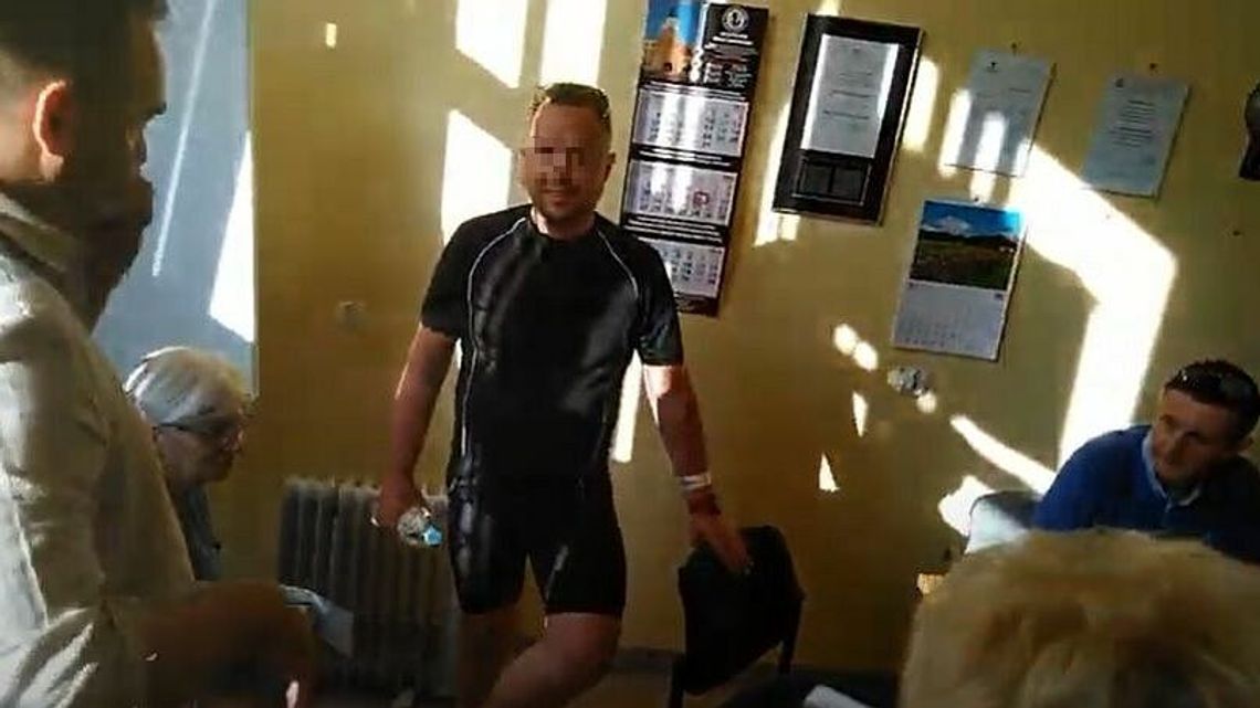 Członek, skarpety i woda, czyli dzielnicowa wolność słowa