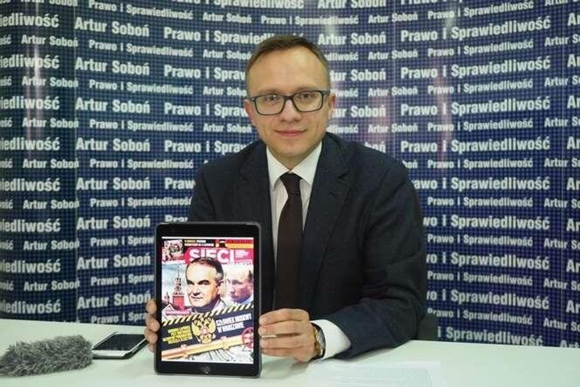 "Człowiek Moskwy w Warszawie". Poseł chce usunięcia W. Pawlaka z lotniska Lublin "Człowiek Moskwy w Warszawie". Poseł chce usunięcia W. Pawlaka z lotniska Lublin