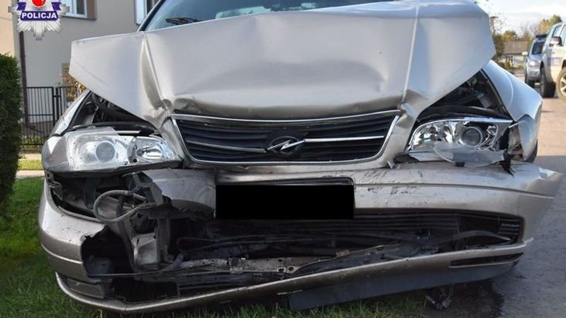Czołowe zderzenie aut. Kierowca był pod wpływem alkoholu?