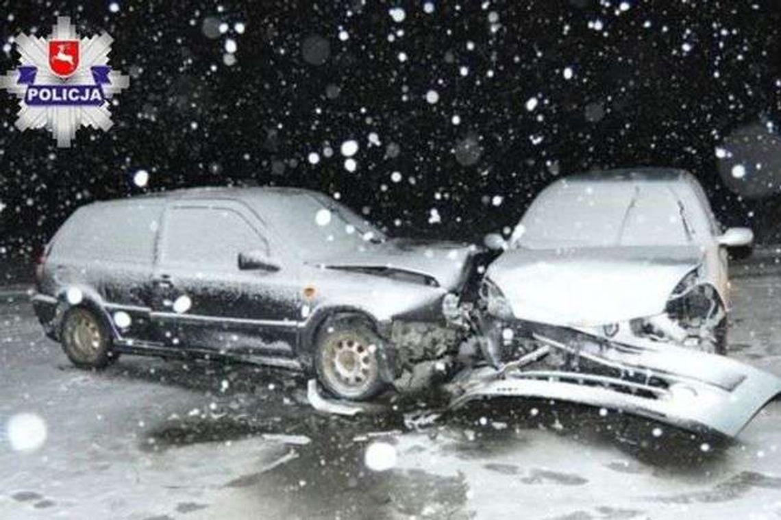 Czołowe zderzenie dwóch aut. Sprawca pijany Czołowe zderzenie dwóch aut. Sprawca pijany