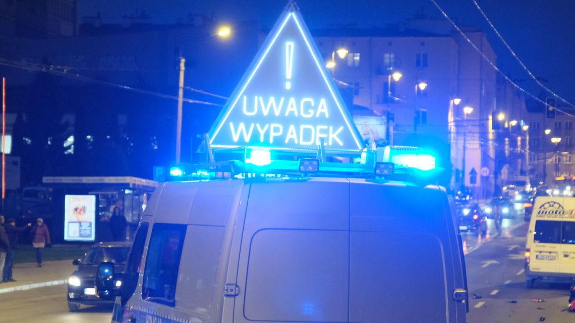 Czołowe zderzenie na trasie Chełm – Lublin. Trasa zablokowana