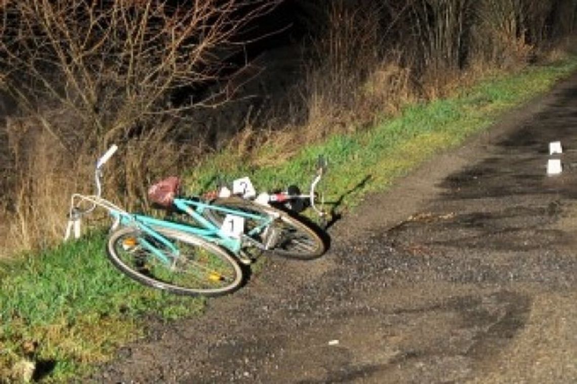 Czołowe zderzenie rowerzystów Czołowe zderzenie rowerzystów