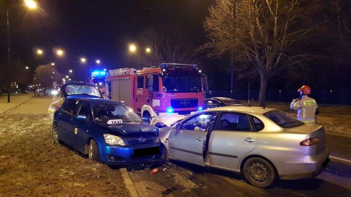 Czołowe zderzenie samochodów ul. Związkowej w Lublinie