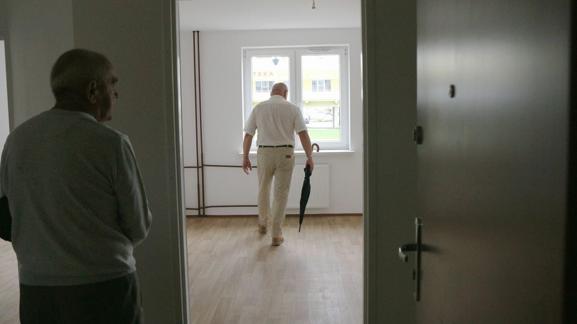 Czterdziestolatek idzie po kredyt hipoteczny