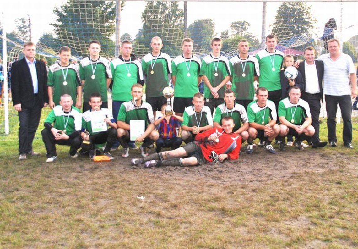 Czternaście drużyn rywalizowało o puchar wójta gminy Biłgoraj Czternaście drużyn rywalizowało o puchar wójta gminy Biłgoraj