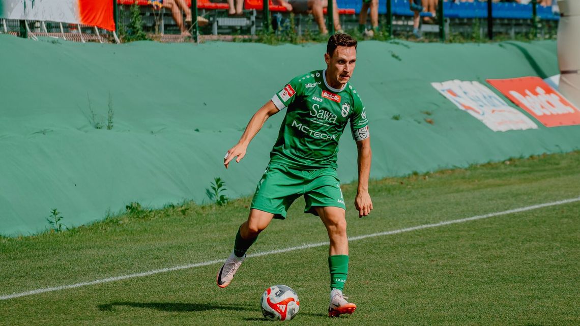 Cztery gole, szybka czerwona kartka i zmarnowany karny. Działo się w meczu Świdniczanki z Sandecją Cztery gole, szybka czerwona kartka i zmarnowany karny. Działo się w meczu Świdniczanki z Sandecją