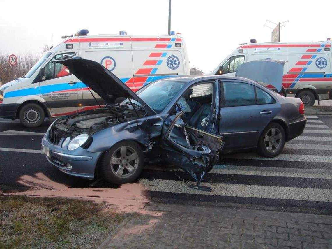 Cztery osoby w szpitalu po wypadku w Lubartowie