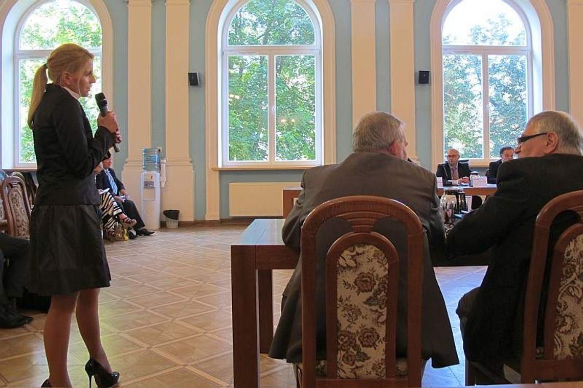 Czy dyrektor szpitala należy się nagroda? Opozycja ma wątpliwości