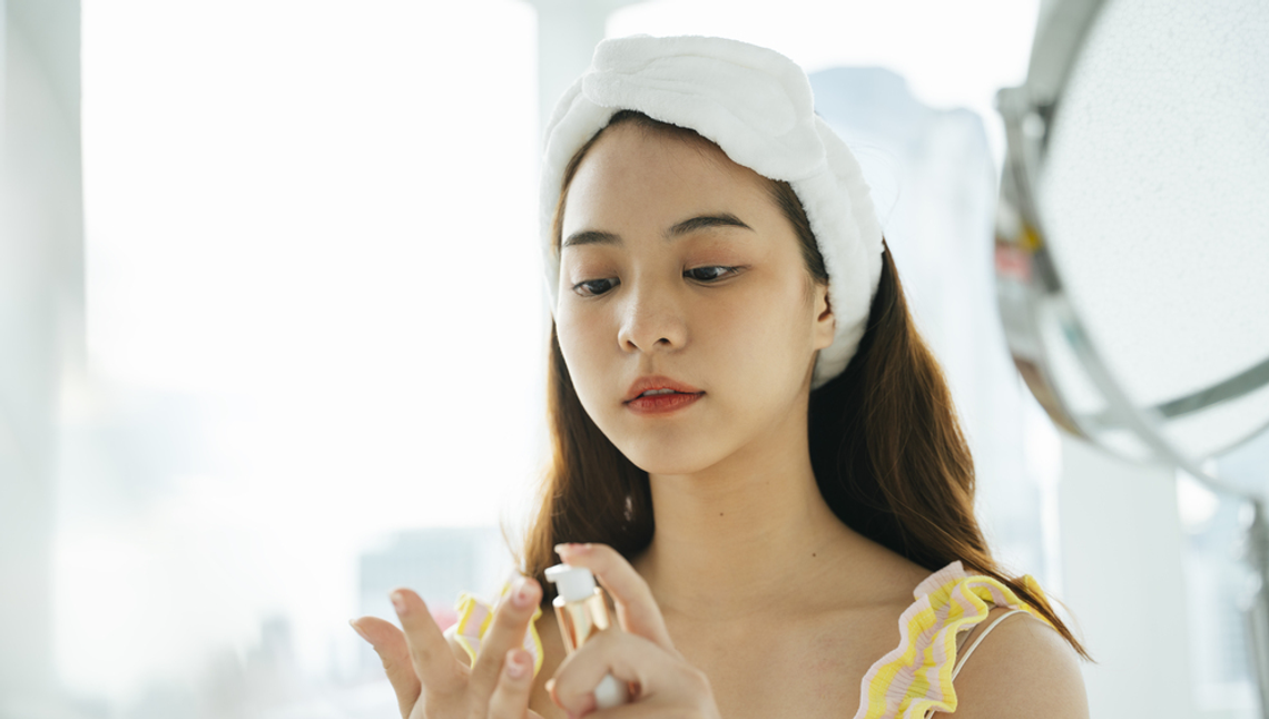 Czy płyn micelarny nadaje się do codziennego oczyszczania oczu?