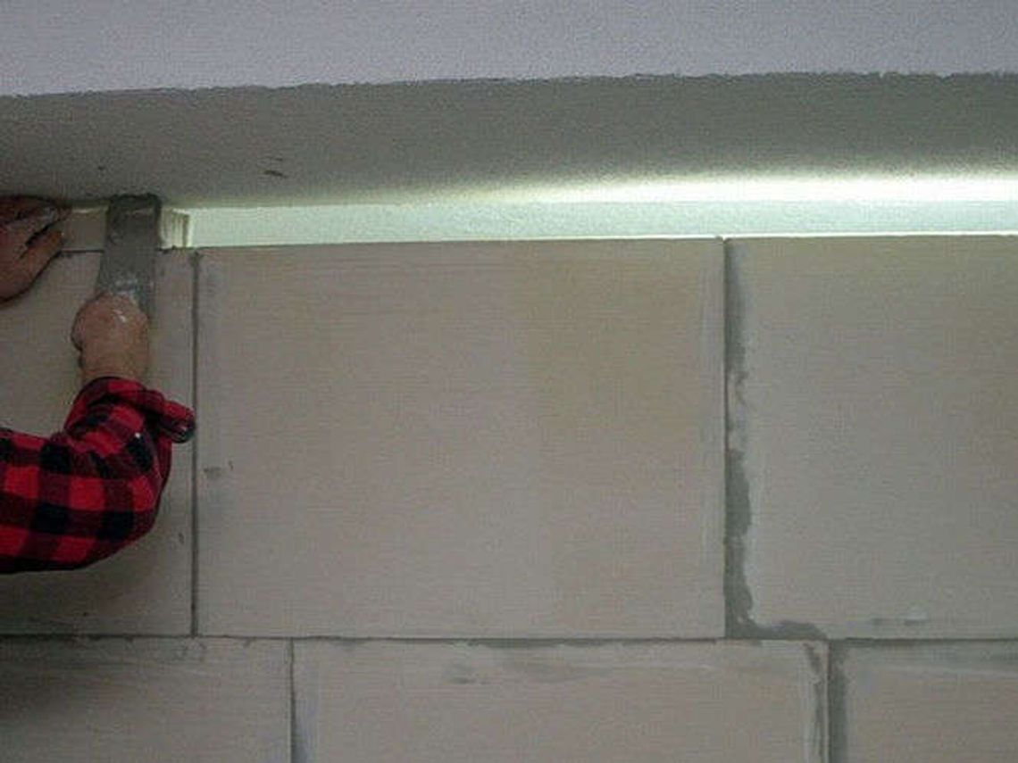 Czy pomagać Romom w remontach mieszkań? Nie wszyscy są do tego przekonani