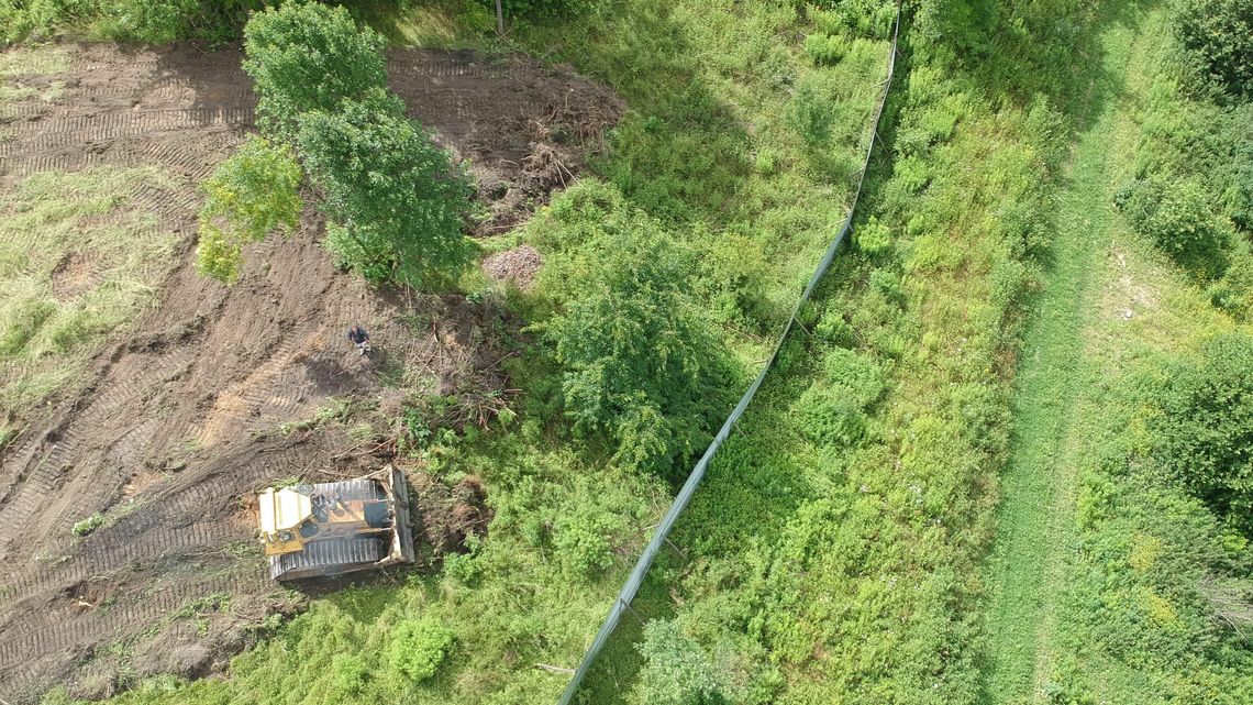 Czy takie prace spychaczem to czynna ochrona przyrody? Urzędnicy jednak zmienili zdanie Czy takie prace spychaczem to czynna ochrona przyrody? Urzędnicy jednak zmienili zdanie