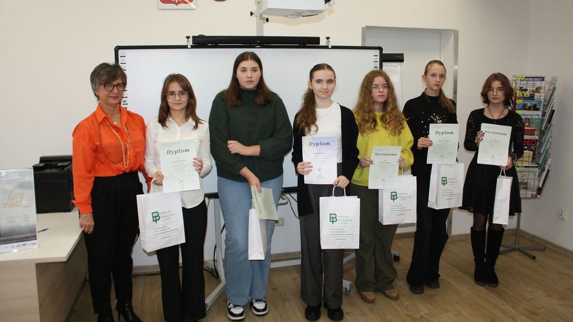 Czy znasz...? Tak, one czytają i znają