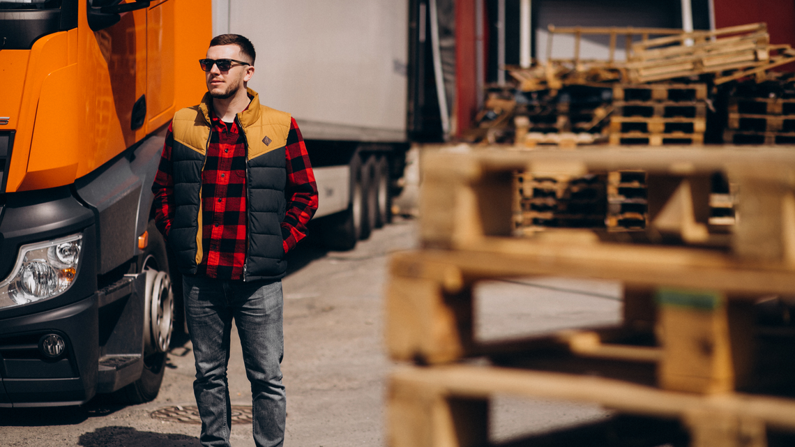 Czym różni się transport całopojazdowy (FTL) od drobnicowego (LTL)? Który wariant wybrać? Czym różni się transport całopojazdowy (FTL) od drobnicowego (LTL)? Który wariant wybrać?