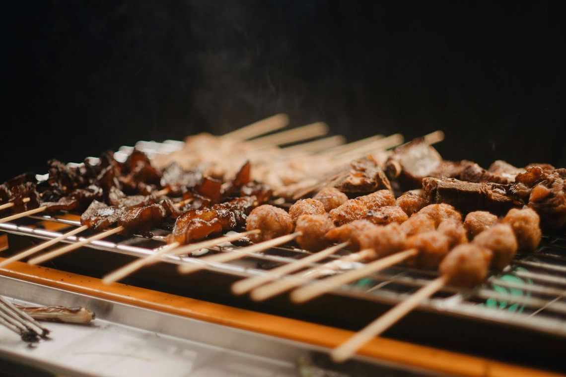 Czym się kierować przy wyborze patyczków gastronomicznych? Mały detal, który robi dużą różnicę! Czym się kierować przy wyborze patyczków gastronomicznych? Mały detal, który robi dużą różnicę!