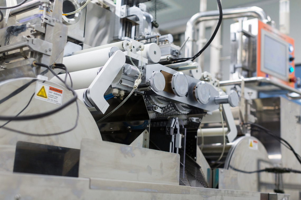 Czyszczenie maszyn i urządzeń przemysłowych - kiedy jest potrzebne?