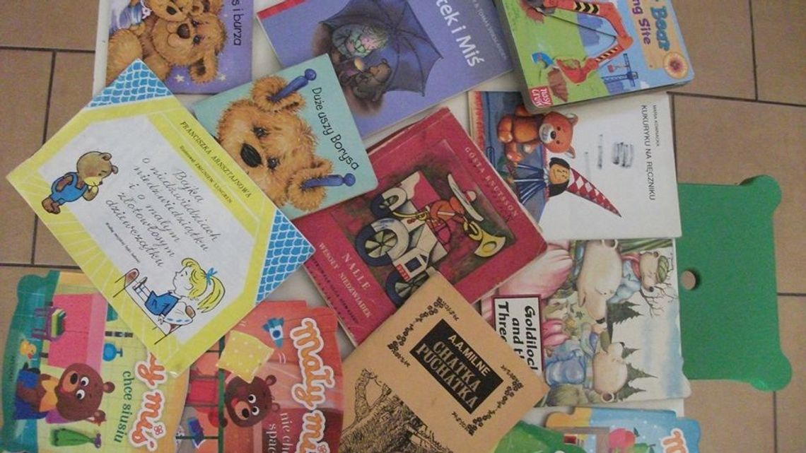 Czytanie "misiowych" opowieści w Nałęczowie