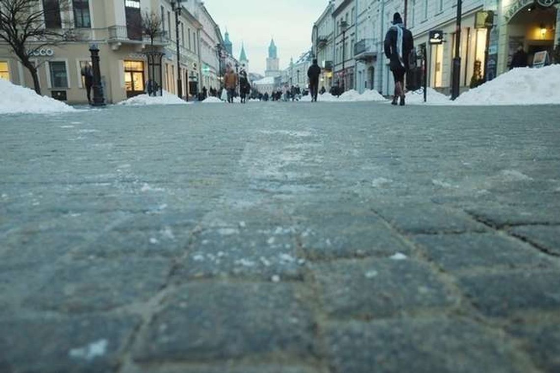 Czytelnicy: Fatalny stan chodników. Dlaczego służby nic z tym nie robią? Czytelnicy: Fatalny stan chodników. Dlaczego służby nic z tym nie robią?