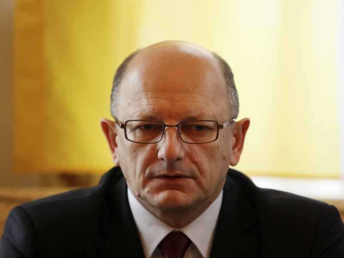 Czytelnik pyta: Panie prezydencie, czy urząd to tylko blichtr? Czytelnik pyta: Panie prezydencie, czy urząd to tylko blichtr?