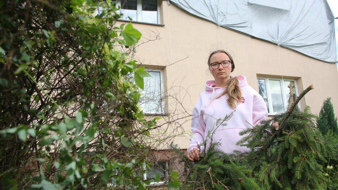 Dach odleciał 100 metrów od domu. Nawałnica zabrała im dobytek [zdjęcia]