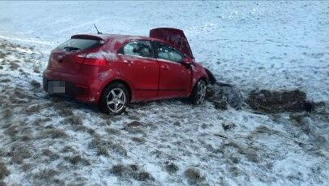 Dachowanie na S17. 39-latka miała dużo szczęścia