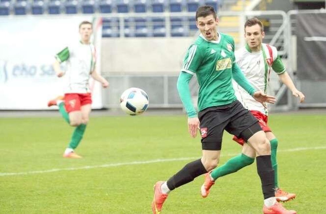 Damian Szpak robi furorę w trzeciej lidze