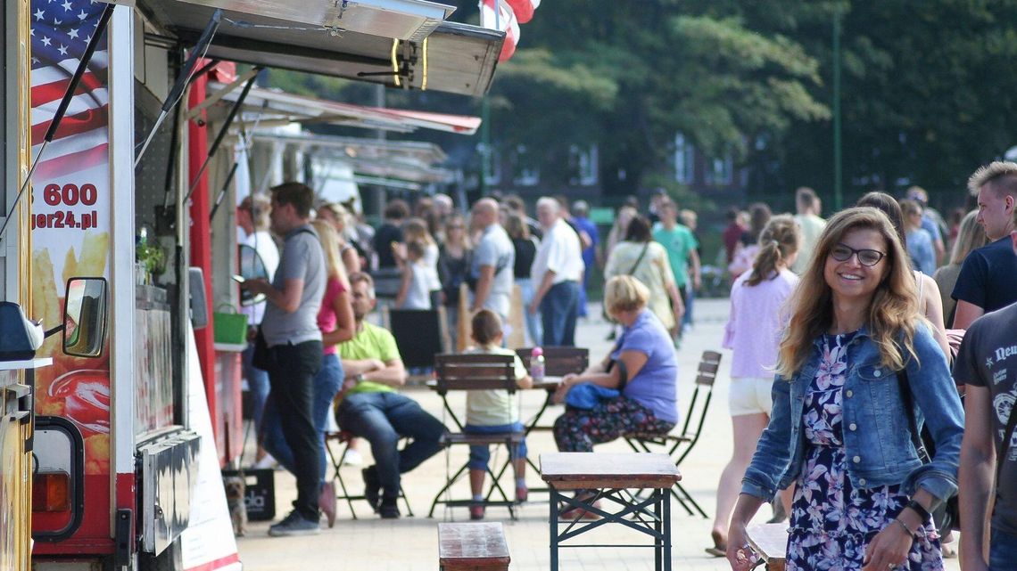 Dania z całego świata w jednym miejscu. Zlot foodtrucków w Puławach
