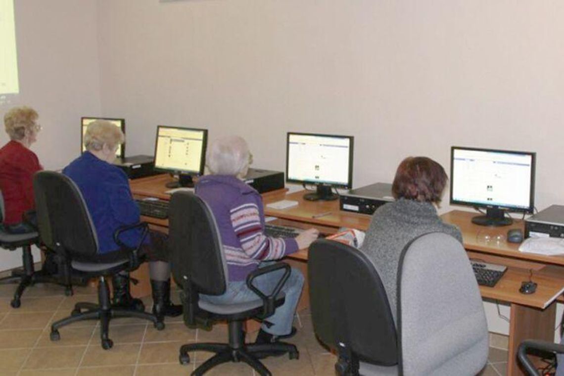 Darmowe kursy komputerowe dla osób po pięćdziesiątce