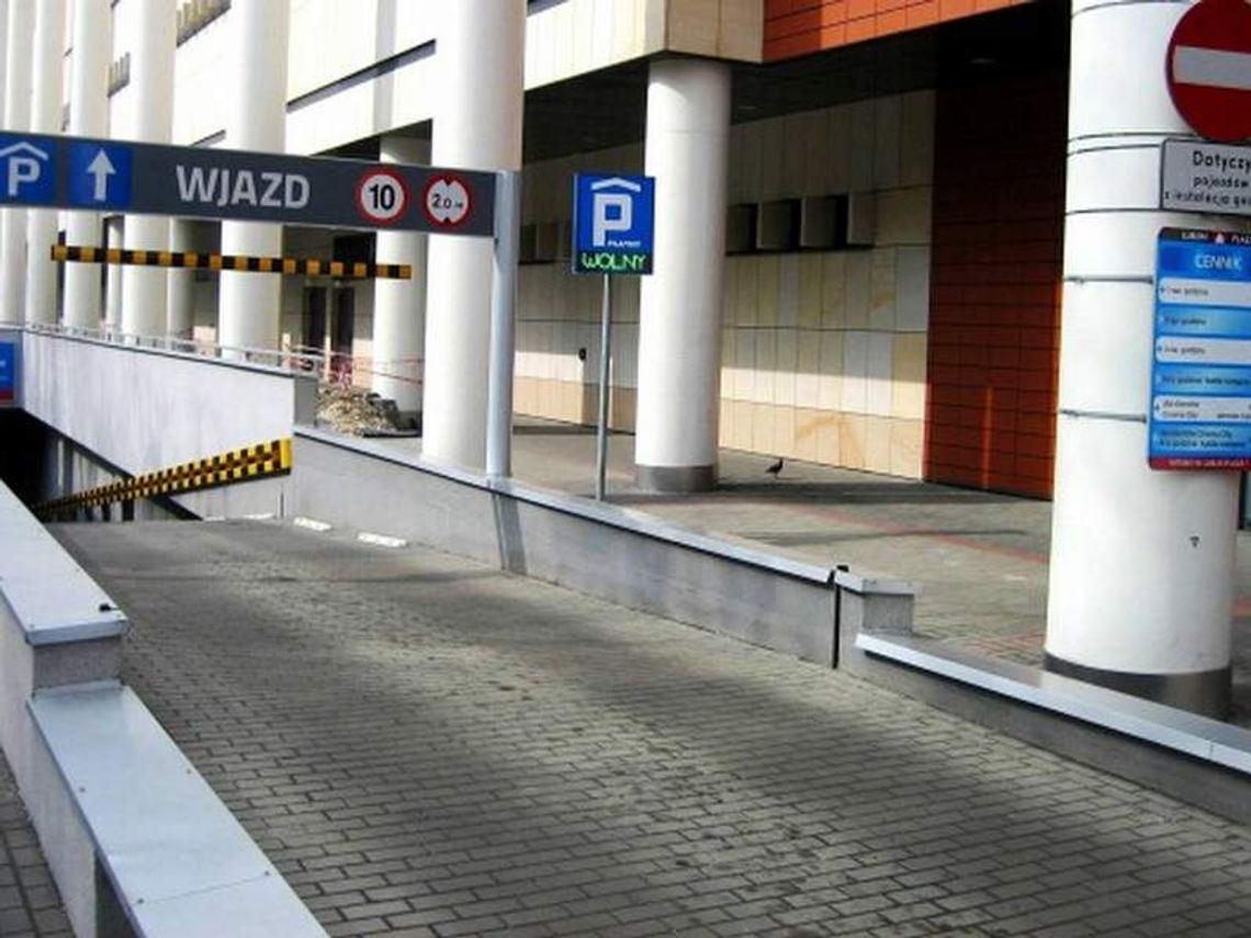Darmowy parking po cztery złote Darmowy parking po cztery złote