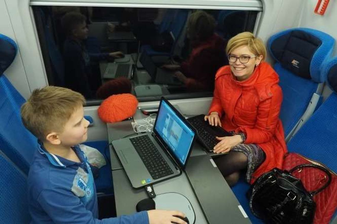 Dart przyjechał do Lublina. Tak wygląda nowa jakość na torach (zdjęcia) Dart przyjechał do Lublina. Tak wygląda nowa jakość na torach (zdjęcia)