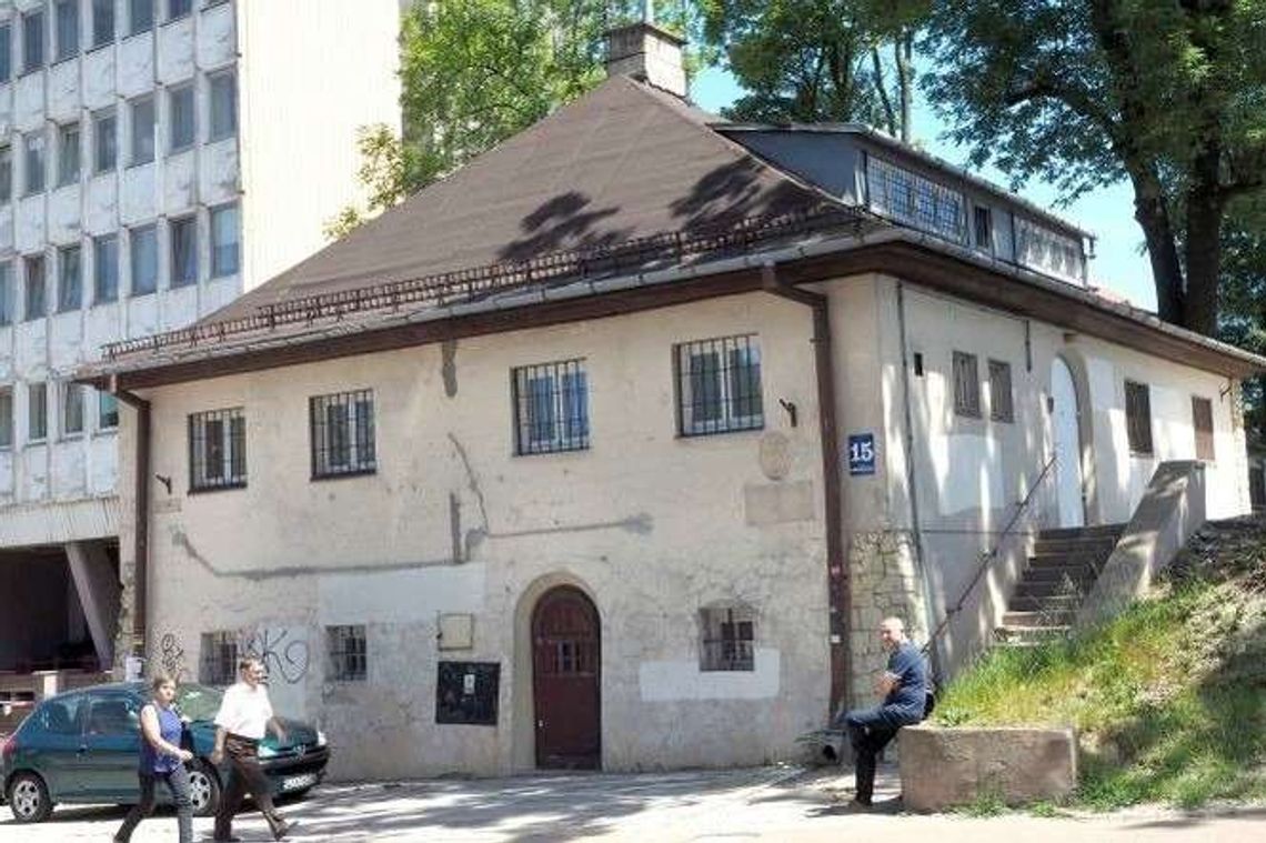 Dawna kręgielnia dowódcy SS przy ul. Wieniawskiej sprzedana. Za 2 mln zł Dawna kręgielnia dowódcy SS przy ul. Wieniawskiej sprzedana. Za 2 mln zł