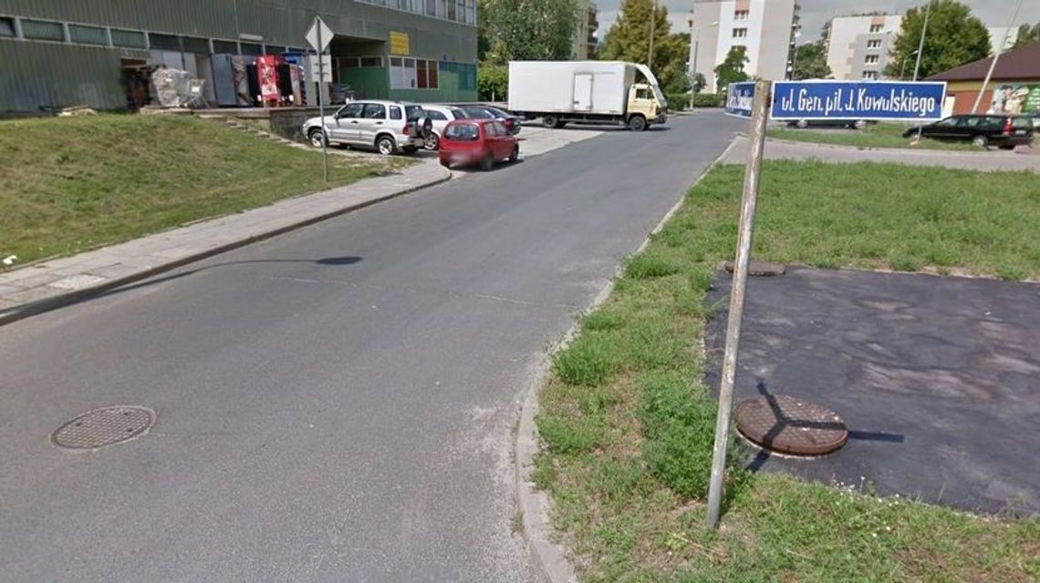 Dęblin broni ulicy generała pilota Kowalskiego. Poseł apeluje do wojewody by „nie burzyć pomników historii”