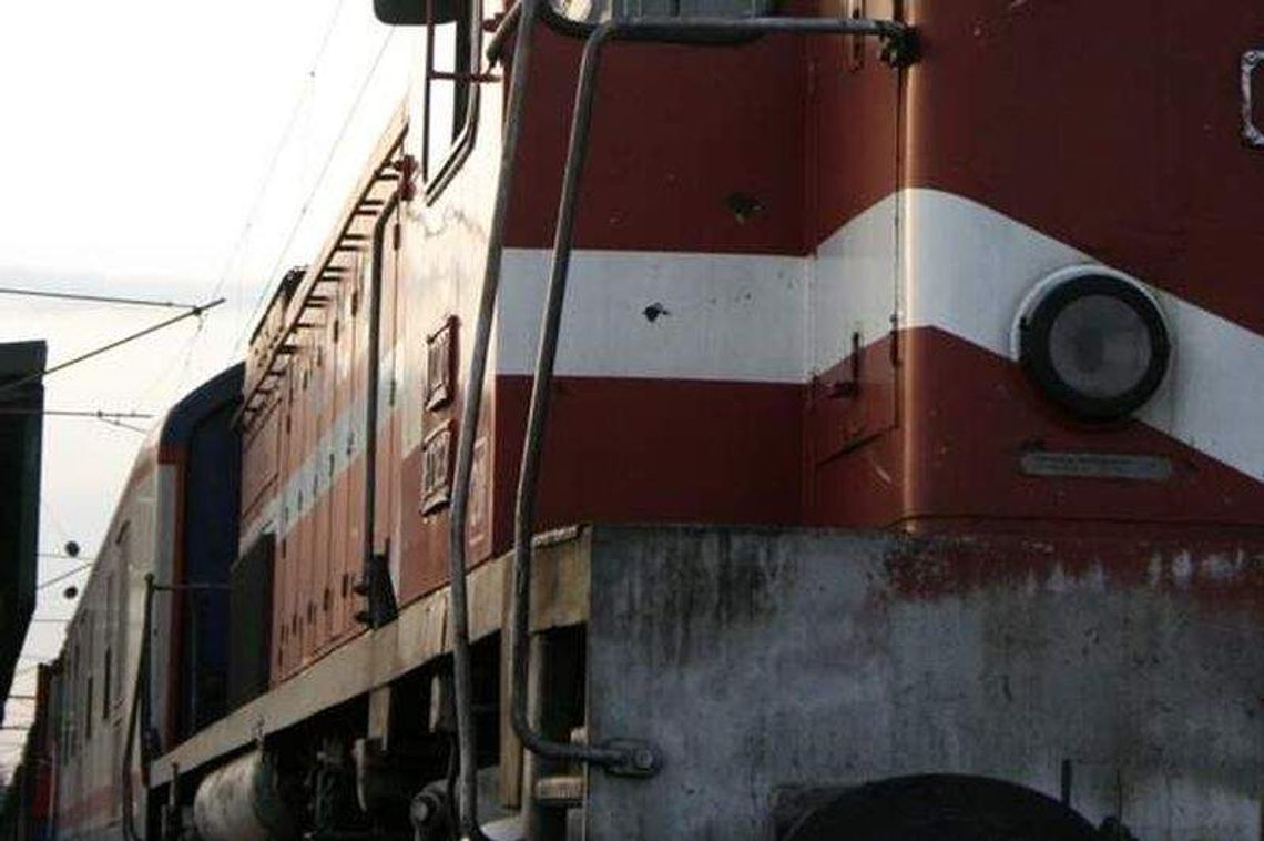 Dęblin: Pociąg śmiertelnie potracił mężczyznę