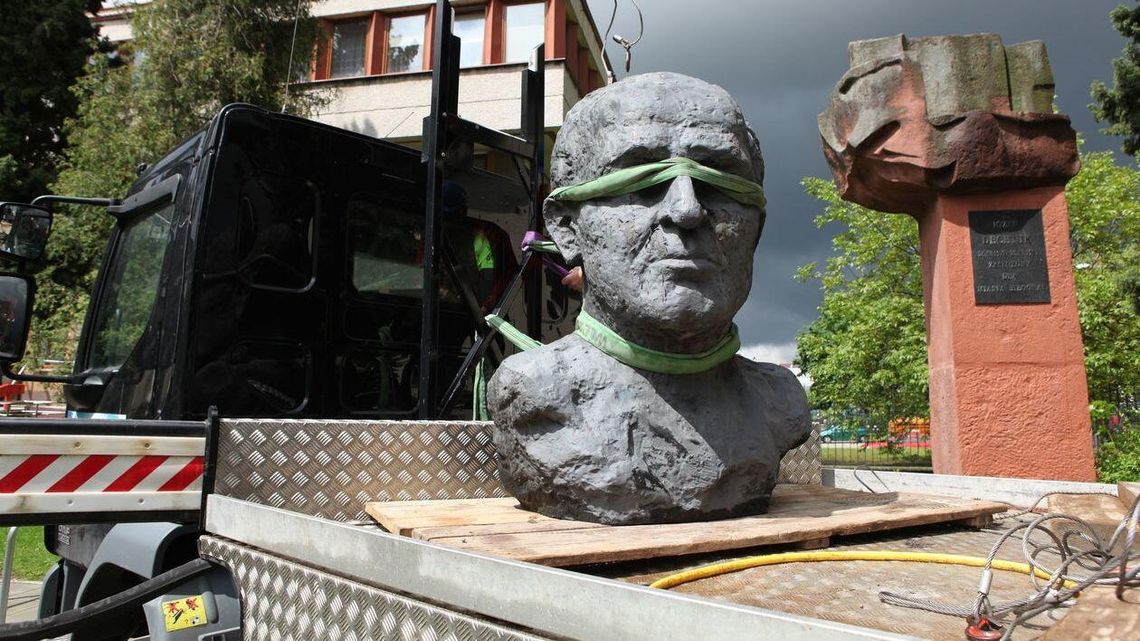 Decyzja wojewody o pomniku unieważniona. Minister: Rażąco naruszył prawo