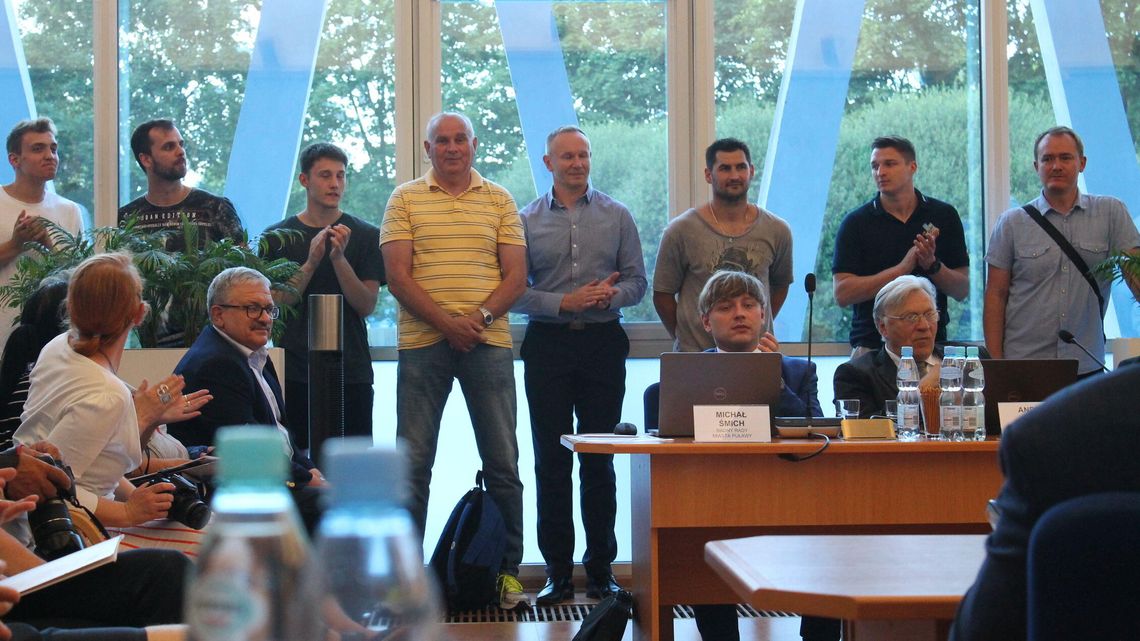 Deficyt Puław będzie jeszcze wyższy. Nowy prezydent zrobił korektę wpływów i wydatków