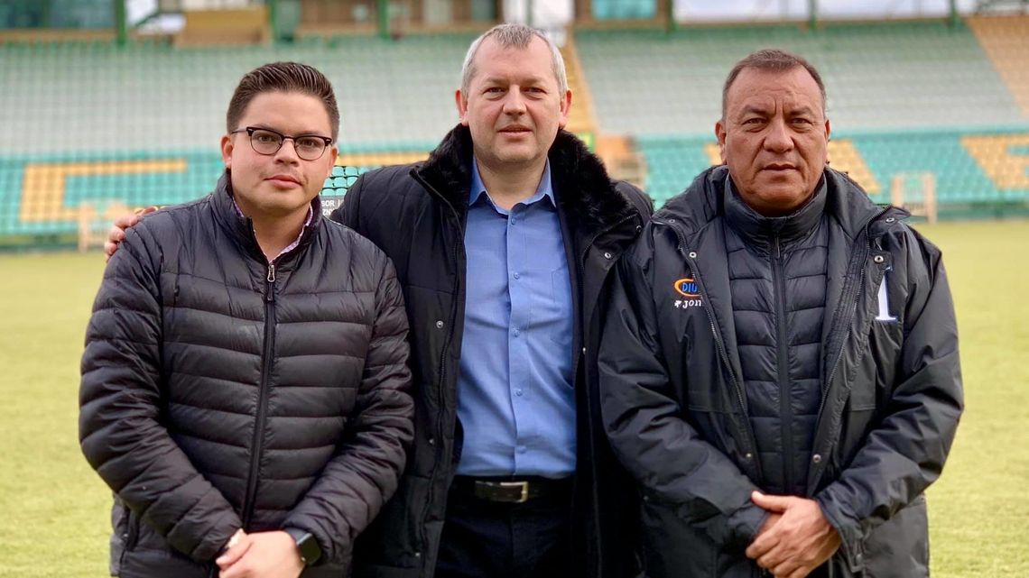 Delegacje Nowej Zelandii i Hondurasu wizytowały stadion w Łęcznej