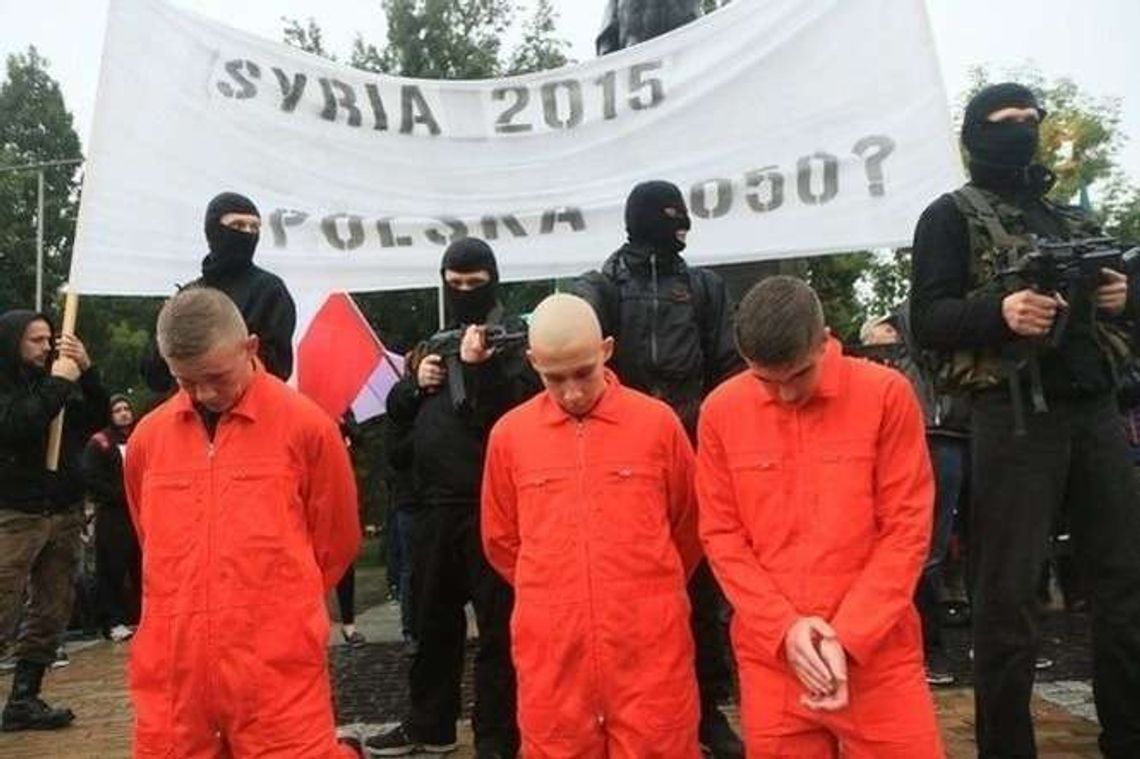 Demonstrowali przeciw imigrantom. Odpowiadają za hasła przed sądem Demonstrowali przeciw imigrantom. Odpowiadają za hasła przed sądem