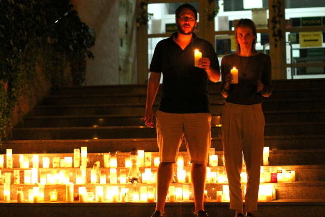 Demonstrowali przed sądem w Puławach